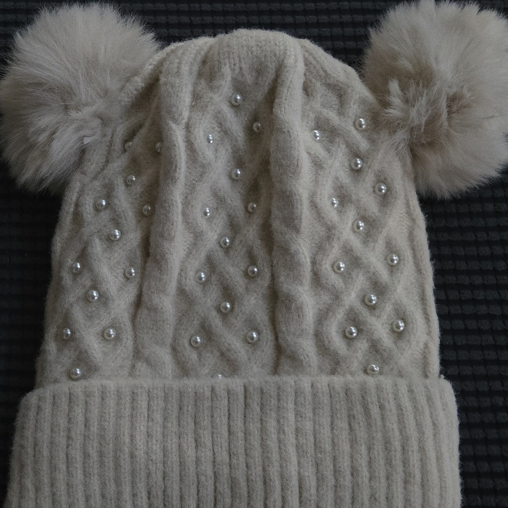 Elegant Cream Knit Beanie with Pom Poms